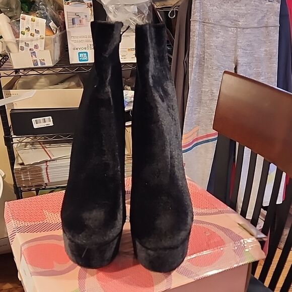 VIA PINKY COLLECTION HIGH HEELED SHOES NWT SIZE 10 - Picture 4 of 7